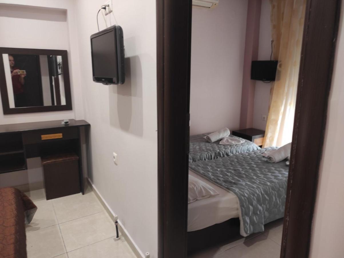 Hotel Louiza Paralía Dış mekan fotoğraf